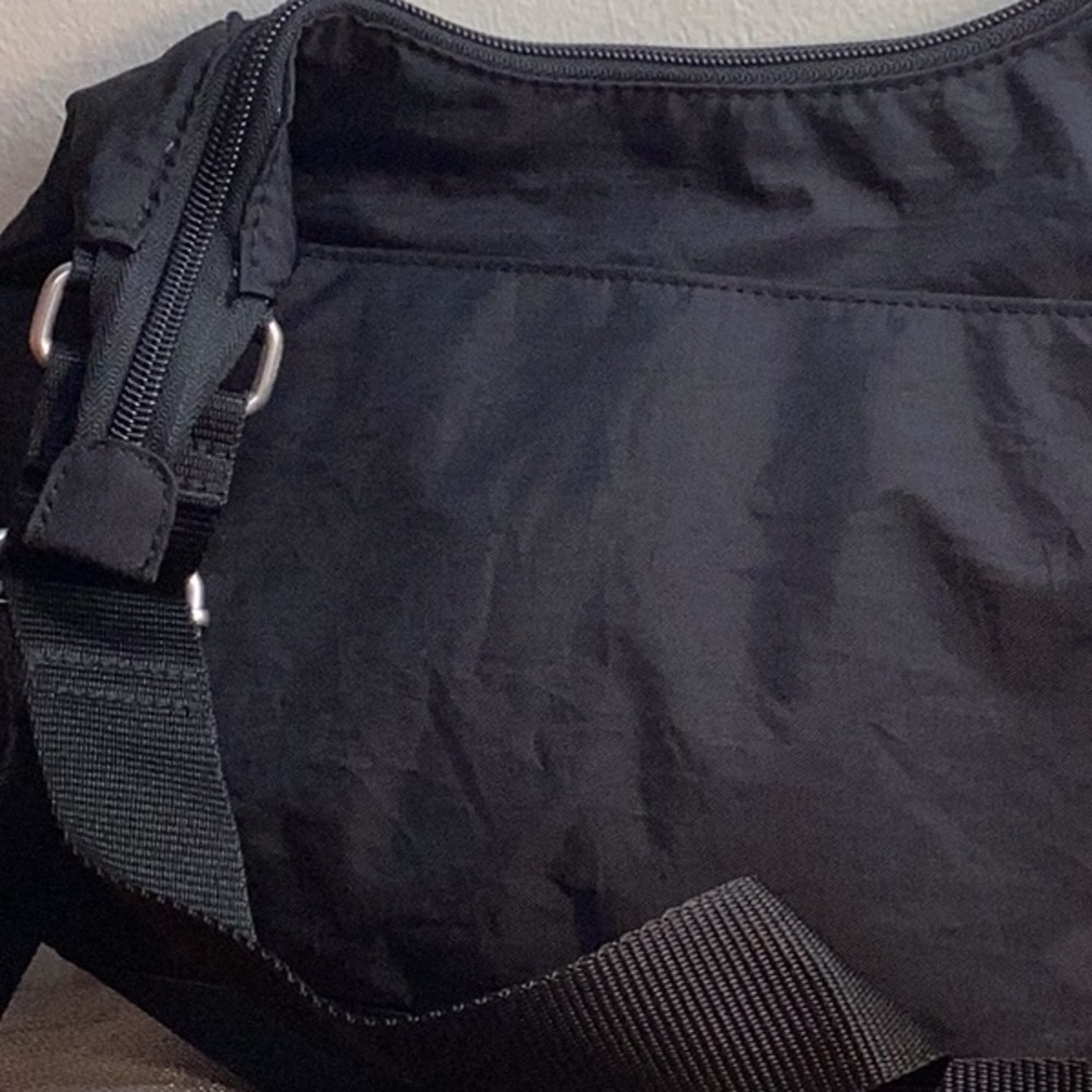 Baggalini black crossbody - Picture 2 of 16
